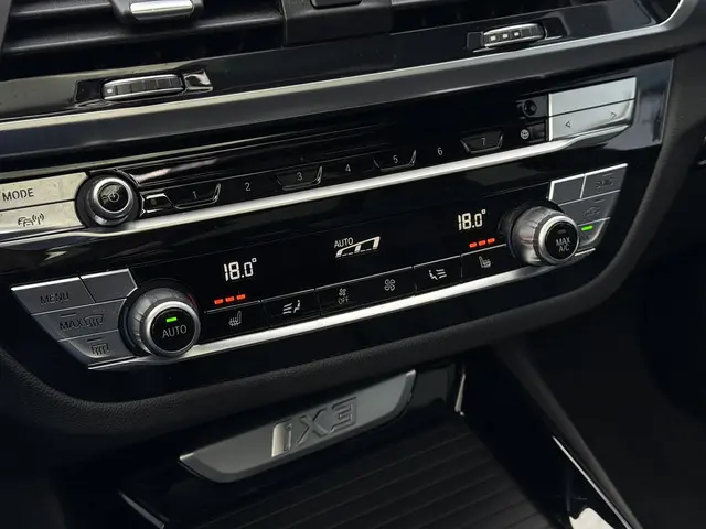 BMW iX3 Executive 80 kWh 2021 Elektrisch 39