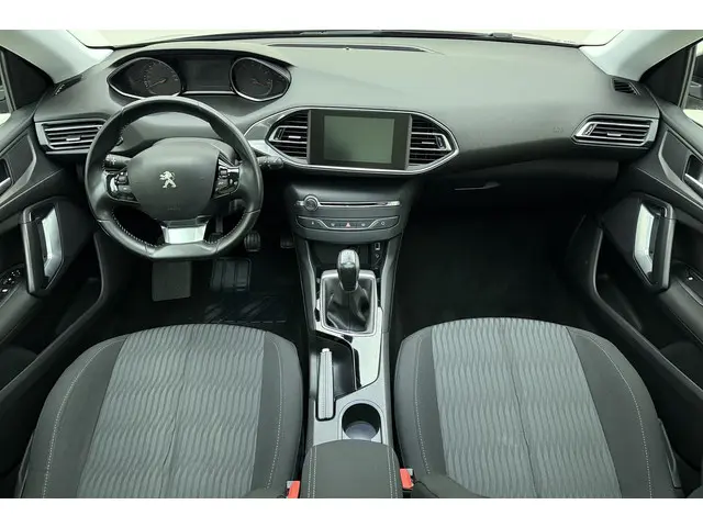 Peugeot 308 1.2 PureTech Blue Lion 2017 Benzine 26