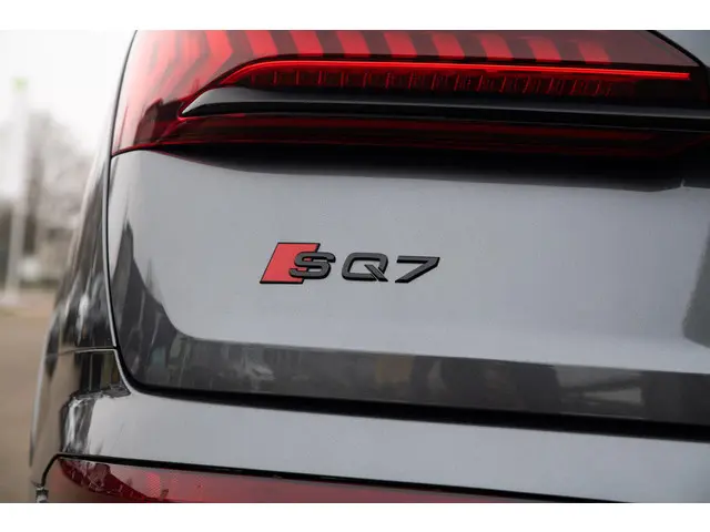Audi SQ7 4.0 TFSI quattro ABT 7p 2024 Benzine 51