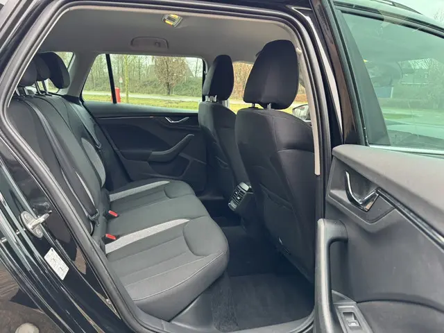 Škoda Kamiq FACELIFT Selection 1.0 TSI 2024 Benzine 6