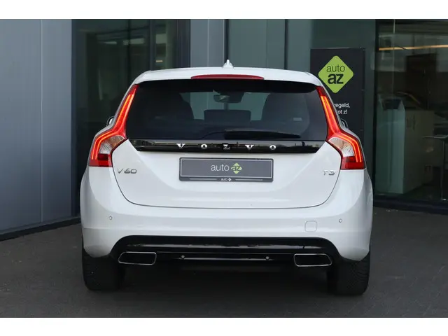 Volvo V60 2.0 T3 Polar+ Dynamic 2017 Benzine 8
