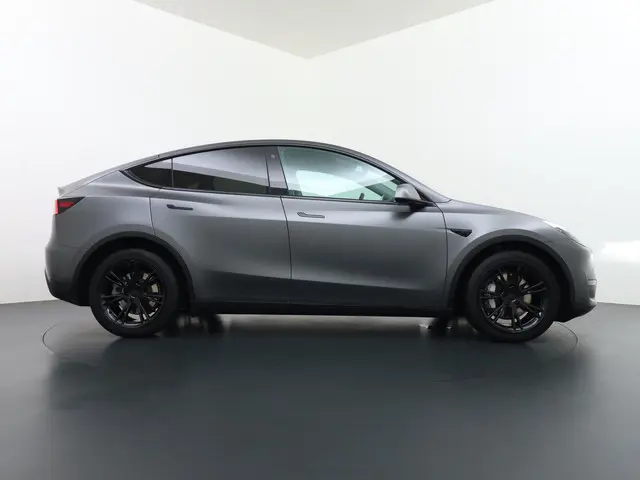 Tesla Model Y Long Range AWD 75 kWh 2021 Elektrisch 8
