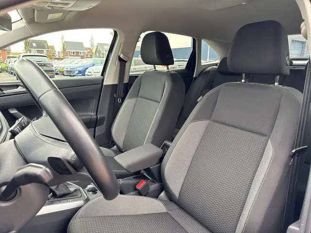 Volkswagen Taigo 1.0 TSI Life Business 2023 Benzine 8