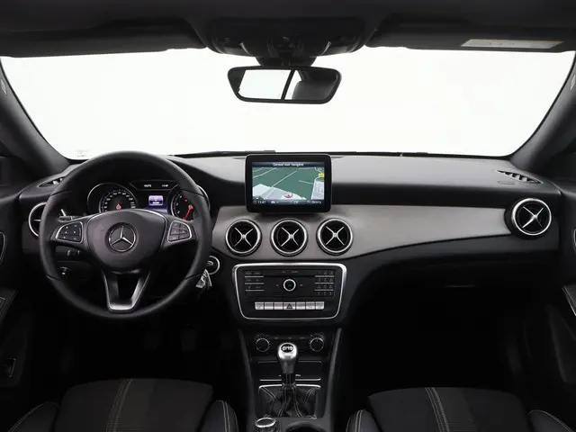 Mercedes-Benz CLA 180 Ambition 2016 Benzine 7