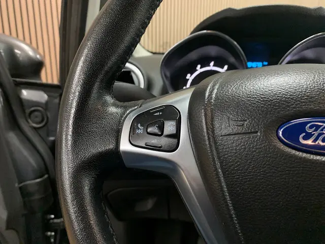 Ford Fiesta 1.0 Style|84000KM|Navigatie|Airco| 2015 Benzine 10