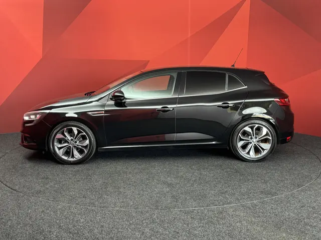 Renault Mégane 1.2 TCe Bose 2018 Benzine 42