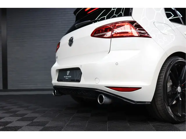 Volkswagen Golf 2.0 TSI GTI DSG | 2013 Benzine 3