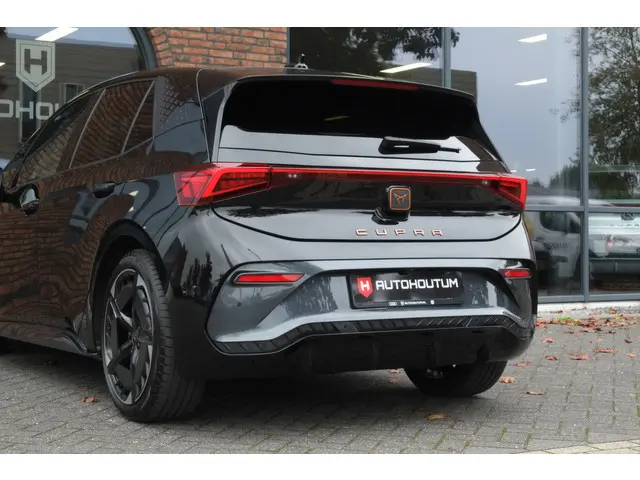 CUPRA Born Performance Limited 82 kWh 2024 Elektrisch 18