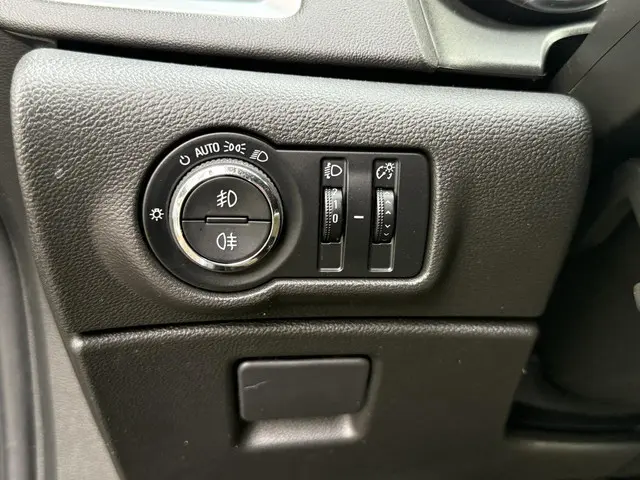 Opel Astra 1.4 Turbo Cosmo 5-drs 2013 Benzine 22