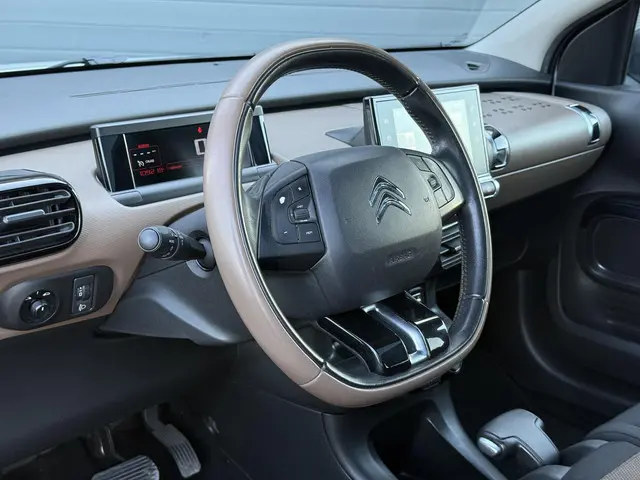 Citroën C4 Cactus 1.2 e-VTi Shine 2014 Benzine 7