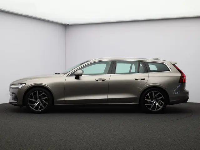 Volvo V60 2.0 T4 Momentum Pro 2020 Benzine 5