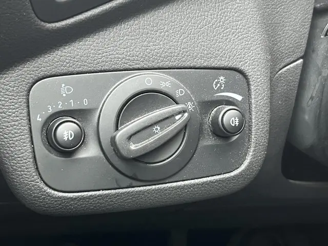 Ford C-MAX 1.0 Titanium 2017 Benzine 24