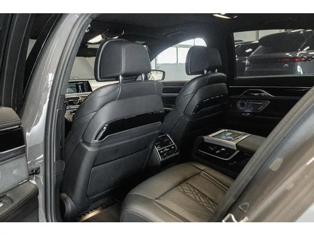 BMW 7 Serie 745e High Executive 2019 Hybride Benzine 22