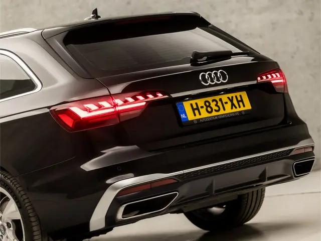 Audi A4 Avant 35 TFSI S-Line Sport 2020 Benzine 13