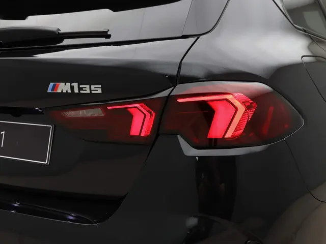 BMW 1 Serie M135i xDrive 2025 Benzine 21