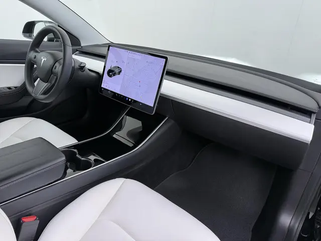 Tesla Model 3 Performance AWD 75 kWh 2019 Elektrisch 39
