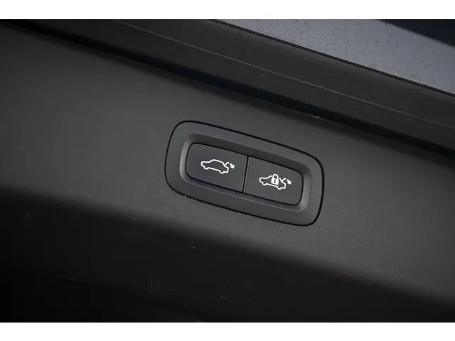 Lynk & Co 01 1.5 Plug-in Hybride 2022 Hybride Benzine 33