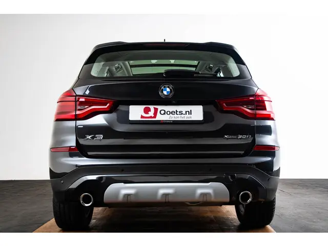 BMW X3 xDrive30i High Executive 2019 Benzine 30