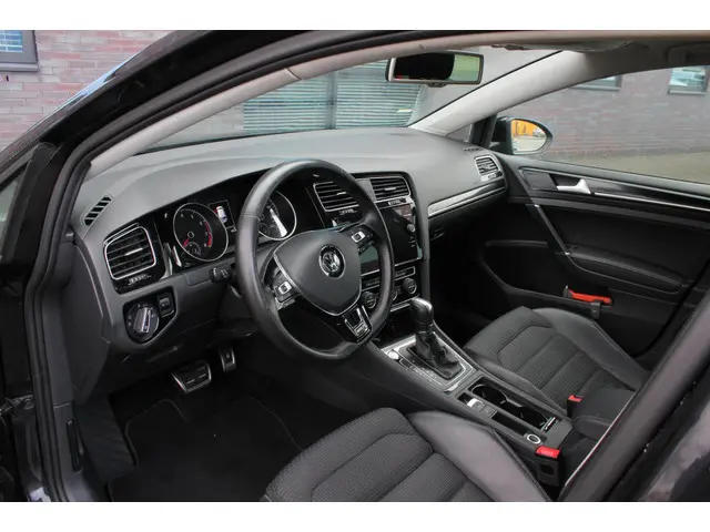 Volkswagen Golf 1.2 TSI Highline 2013 Benzine 8