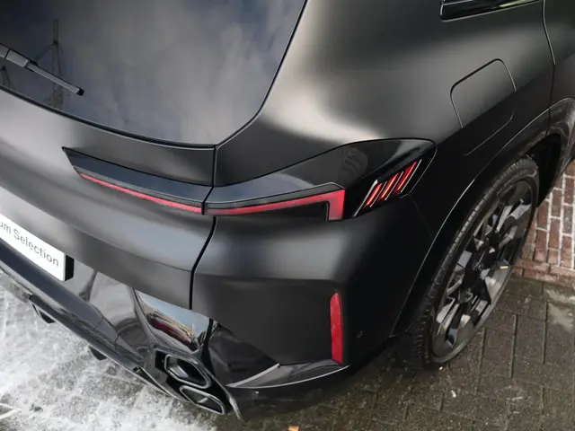 BMW XM PHEV Label Red 30 kWh 2025 Hybride Benzine 18