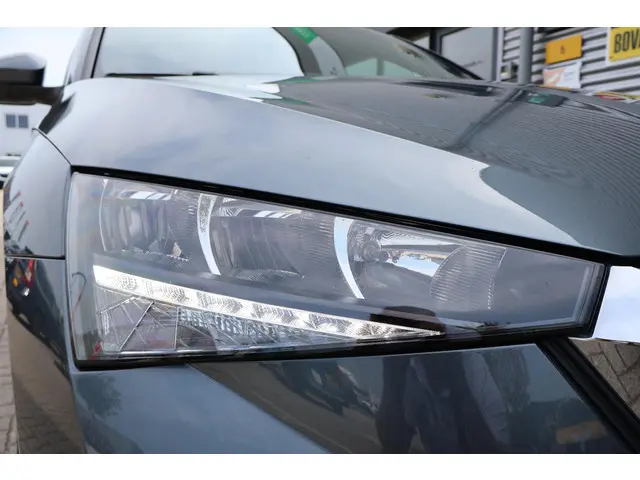 Škoda Scala 1.5 Sport Business 2020 Benzine 18