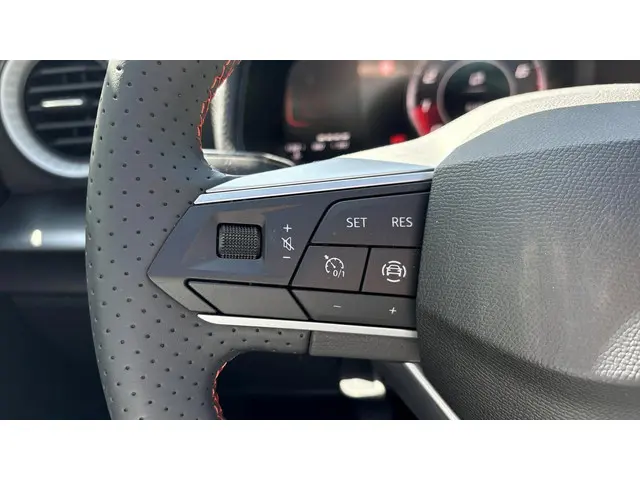 SEAT Ibiza 1.0 EcoTSI FR Anniversary 2025 Benzine 21