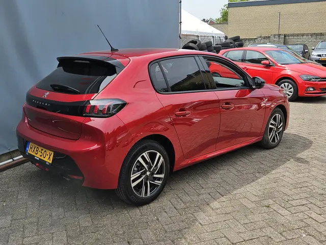 Peugeot 208 1.2 PureTech Allure Pack 2023 Benzine 5