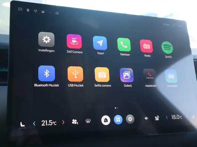 Lynk & Co 02 More 66 kWh 2026 Elektrisch 27