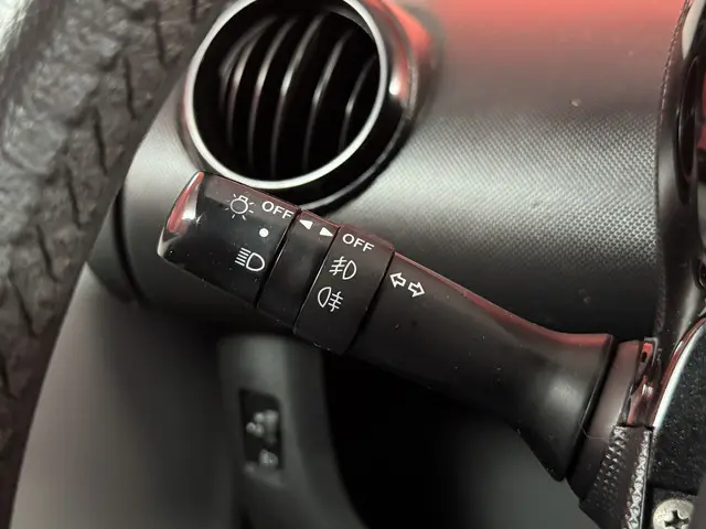 Toyota Aygo 1.0 VVT-i Dynamic Blue 2014 Benzine 27