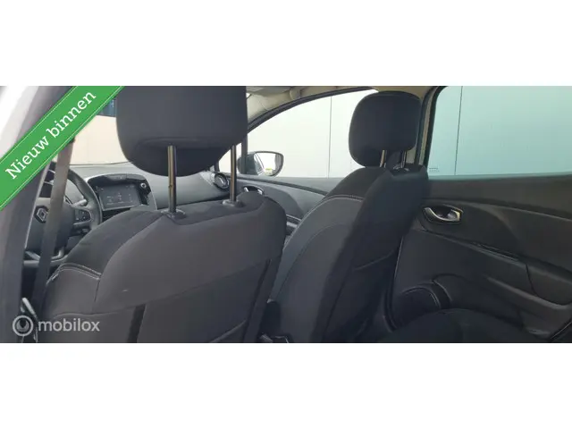 Renault Clio 0.9 TCe Limited LED\KEYLESS/1EiG 2018 Benzine 20