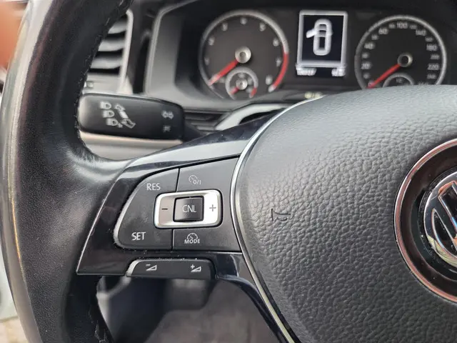 Volkswagen Polo 1.0 MPI Comfortline 2020 Benzine 8