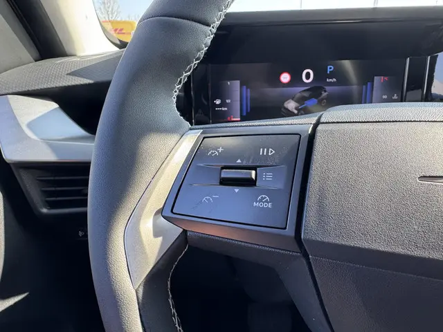 Opel Frontera 1.2 Turbo Hybrid GS 2025 Hybride Benzine 24