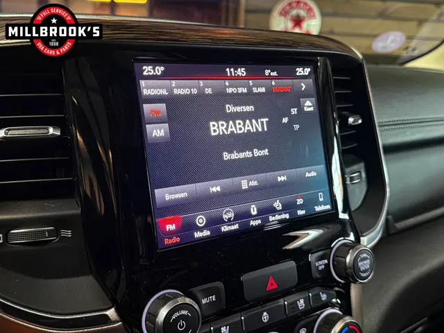 Dodge Ram 1500 5.7 V8 Laramie 2018 LPG/Gas 16