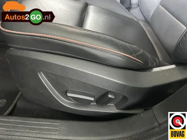 Renault Captur 1.3 TCe 140 Initiale Paris 2021 Benzine 23