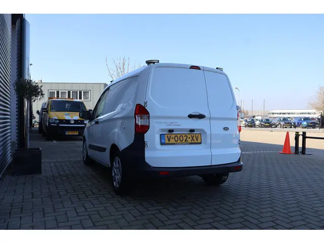 Ford Transit Courier 1.5 TDCI Trend 2019 Diesel 2