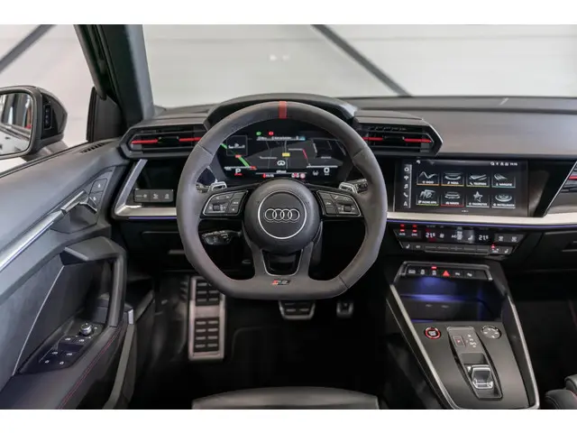 Audi RS3 2.5 TFSI quattro HUD Pano B&O PPF 2022 Benzine 11