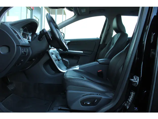 Volvo XC60 T5 Automaat Polar+ 2018 Benzine 13