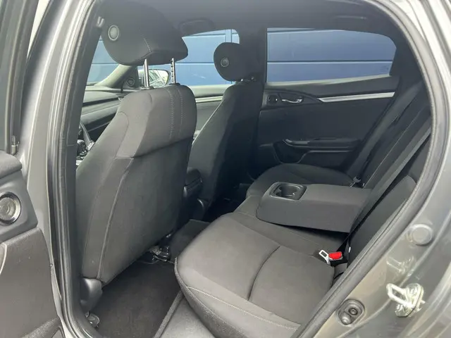 Honda Civic 1.0 i-VTEC Premium automaat 2017 Benzine 8