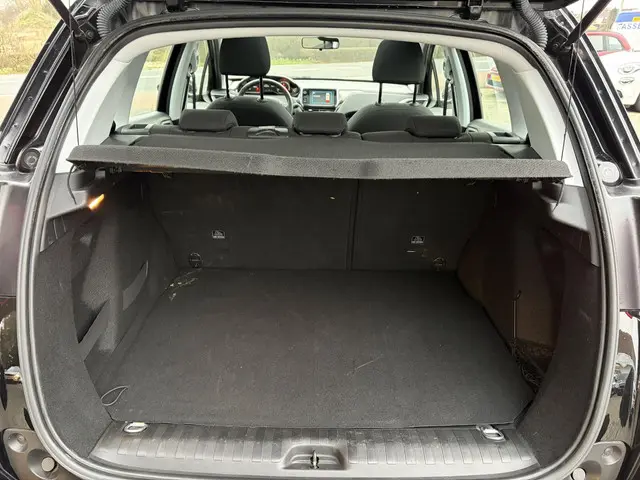 Peugeot 2008 1.2 PureTech Blue Lion 2018 Benzine 23