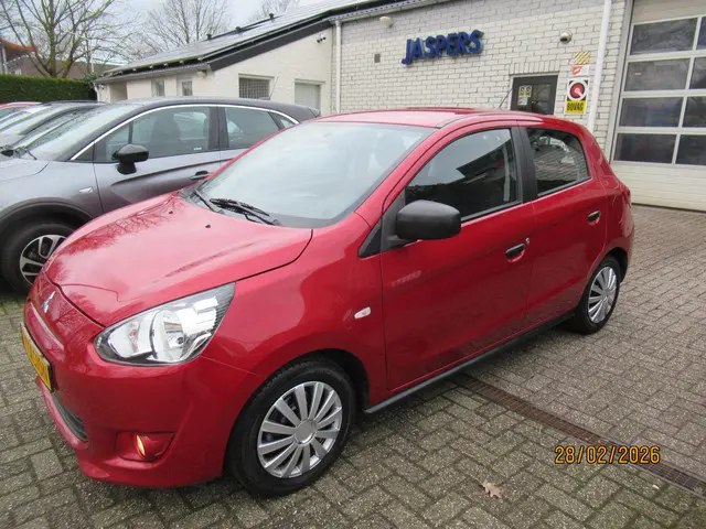 Mitsubishi Space Star 1.0 Entry 2015 Benzine