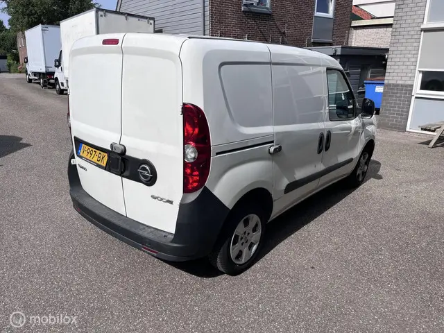 Opel Combo 1.3 CDTi L1H1 Edition 2016 Diesel 4