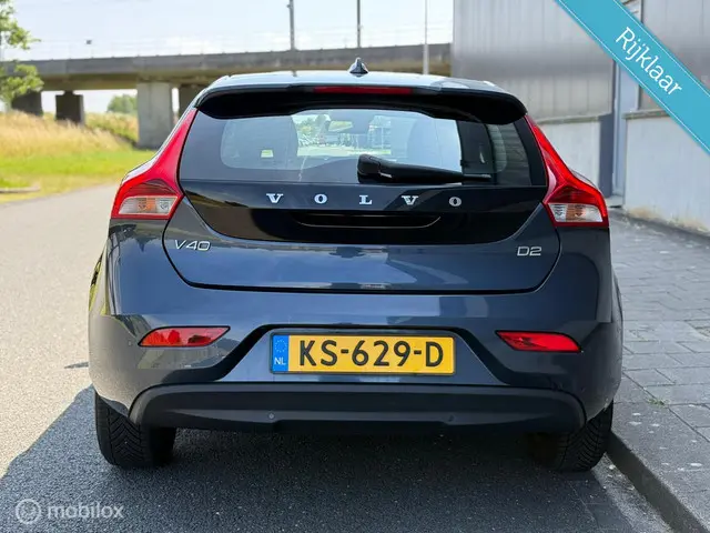 Volvo V40 2.0 D2 Kinetic * Zeer Nette Auto * 2016 Diesel 21