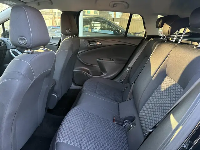 Opel Astra Sports Tourer 1.0 Black Edition 2019 Benzine 21