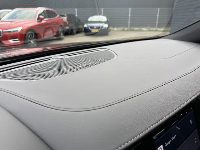 Volvo V90 B4 D Plus Dark 2023 Diesel 23