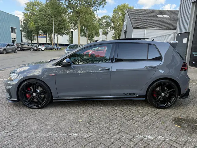 Volkswagen Golf 2.0 TSI GTI TCR 2019 Benzine 29