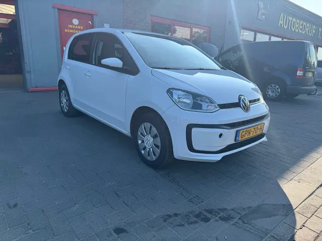 Volkswagen up! 1.0 2021 Benzine 4