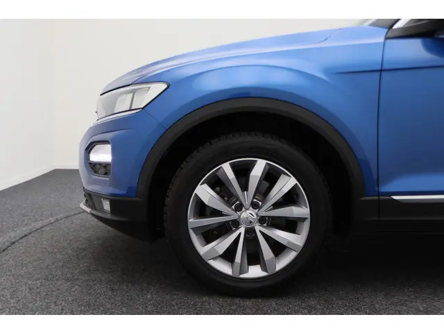 Volkswagen T-Roc 1.5 TSI Style Business 2018 Benzine 24