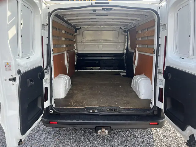 Nissan NV300 1.6 dCi 120 L2H1 Optima 2017 Diesel 9