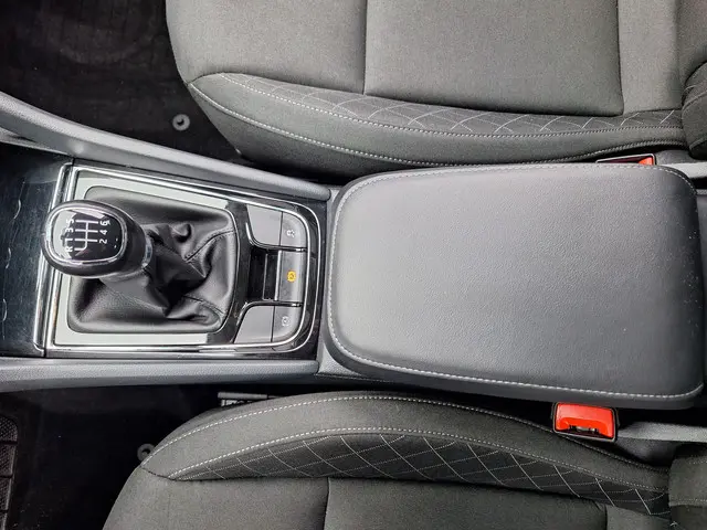 Škoda Karoq 1.0 TSI 2018 Benzine 21