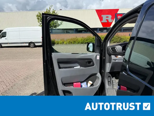 Opel Vivaro 1.5 CDTI L2H1 Innovation 2020 Diesel 11
